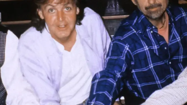 The Beatles y el productor George Martín en los estudios, en una imagen de archivo.