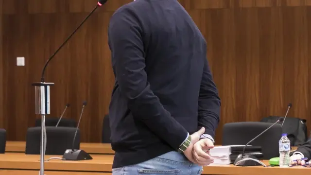 El acusado, durante otro juicio celebrado en la Audiencia de Zaragoza por el que también fue condenado a cinco años y medio de cárcel.