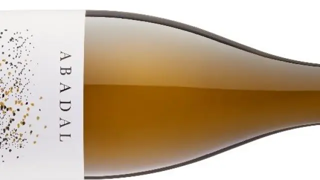 Botella del vino blanco joven Abadal Picapoll 2018.