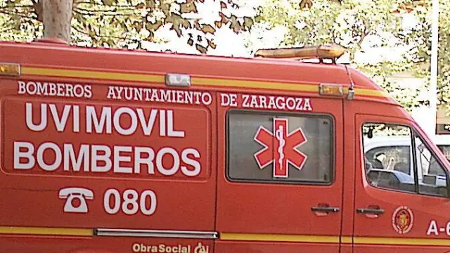 Imagen de archivo de una uvi móvil de los Bomberos de Zaragoza, que fueron quienes asistieron al epiléptico.