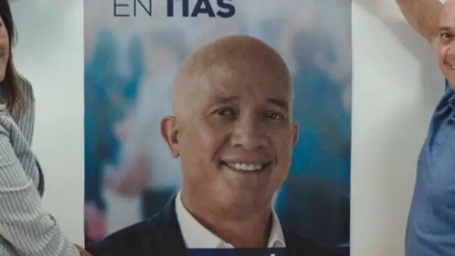 El cartel electoral del PP de Tías.