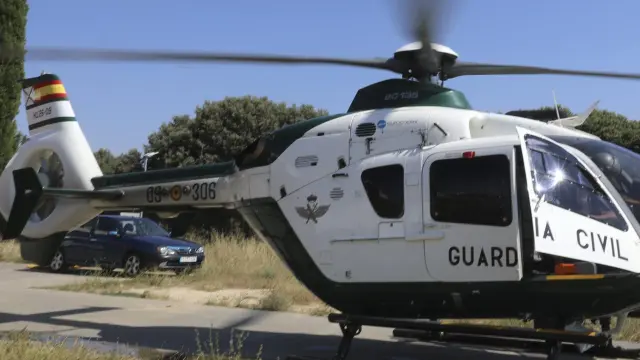 Los pilotos de la Unidad de Helicopteros de la Guardia Civil se preparan para una salida / 25-7-18 / Foto Rafael Gobantes [[[FOTOGRAFOS]]]