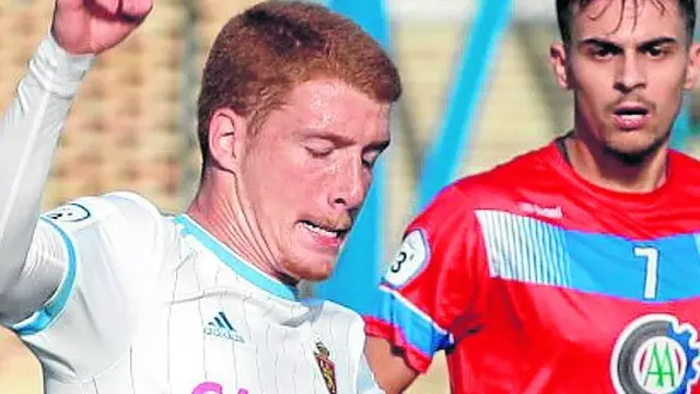 David Vicente, en un partido con el Deportivo Aragón.