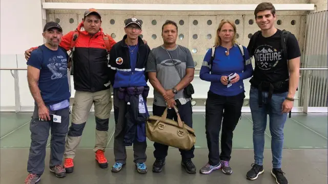 Los seis rescatistas de México que viajan a España a colaborar en el dispositivo de búsqueda de Jesús Ríos.