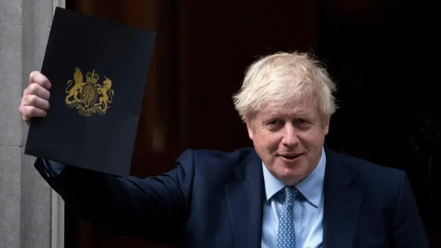 London (United Kingdom), 25/09/2019.- British Prime Minister Boris Johnson leaves 10 Downing Street, Central London, Britain, 25 September 2019. On 24 September, the Supreme Court ruled that the suspension of parliament by British Prime Minister Boris Johnson was unlawful. (Reino Unido, Londres) EFE/EPA/WILL OLIVER Westminster developments after the recall of Parliament