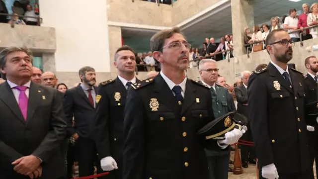 La Policía Nacional de Huesca ha entregado este jueves un total de 9 condecoraciones.