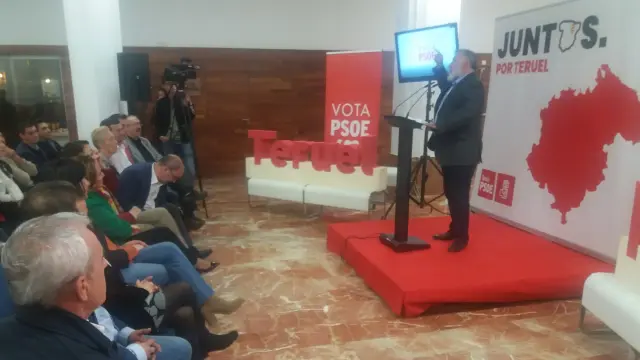 Herminio Sancho, en el mitin del PSOE en Teruel.