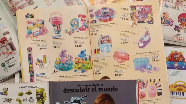 Catálogos de juguetes.