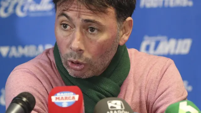 El entrenador del Club Deportivo Ebro, Manolo Sanlúcar.