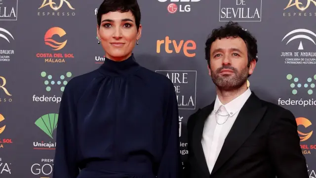 Isabel Peña junto a Rodrigo Sorogoyen en la alfombra roja de los Premios Goya 2020.