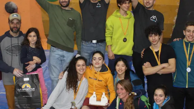 Podio de la V Competición Internacional de Escalada en Bloque Ciudad de Huesca