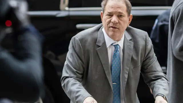 Film producer Harvey Weinstein arrives at New York Criminal Court for his sexual assault trial in the Manhattan borough of New York City, New York, U.S., February 18, 2020. REUTERS/Stefan Jeremiah [[[REUTERS VOCENTO]]] PEOPLE-HARVEY WEINSTEIN/
