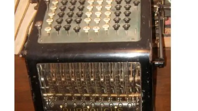 Máquina calculadora de Burroughs datada en 1890.