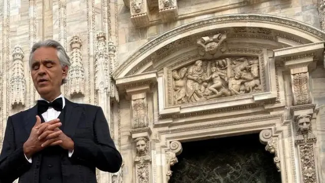 Andrea Bocelli, durante el concierto que ofreció el Domingo de Pascua pasado en la catedral de Milán.