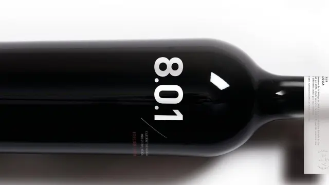 La nueva botella del 8.0.1 de San Valero.