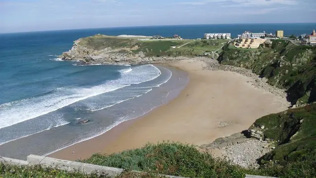Playa de los Locos, en Suances (Cantabria)