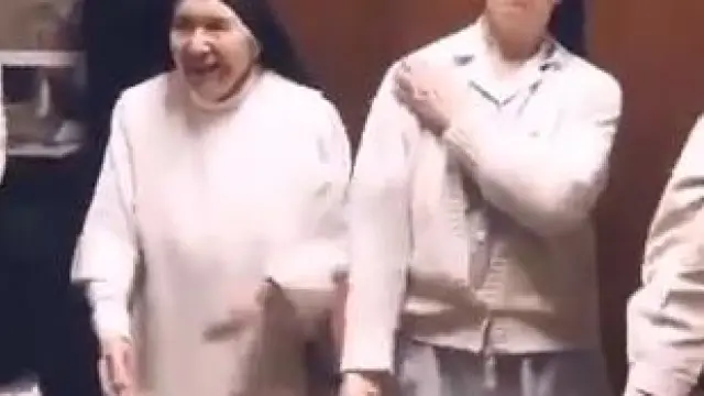 Las monjas del convento de Santa Clara de Manresa bailan en Tik Tok