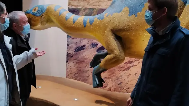 Miguel Gracia y Marcel Iglesias, en su visita al Museo de los Dinosaurios de Arén.