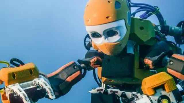 OceanOne, un robot humanoide que bucea para explorar un pecio del siglo XVII
