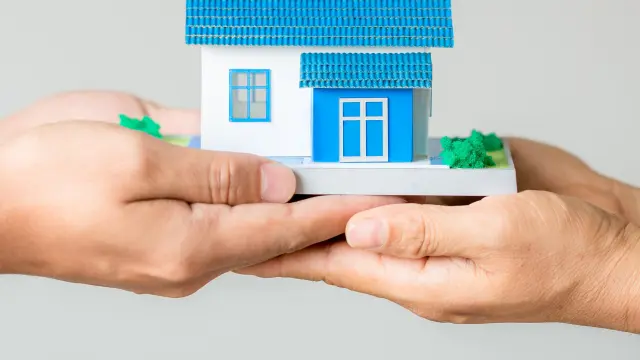 Buscar casa sabiendo qué quieres comprar y qué características debe cumplir la vivienda te permitirá encontrar la solución inmobiliaria adecuada en el menor tiempo posible.