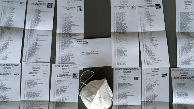 Papeletas electorales de las candidaturas de la provincia de Barcelona.