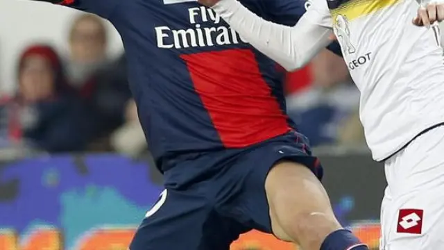 Peybernes marca a Ibrahimovic en un Paris Saint Germain-Sochaux.