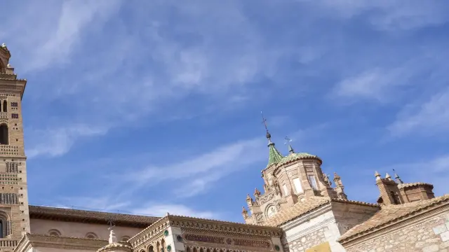 torre de la catedral de Teruel tras haberse retirado los andamios que la cubrian por obras de restauracion. Foto Antonio Garcia/bykofoto. 22/03/21[[[FOTOGRAFOS]]]