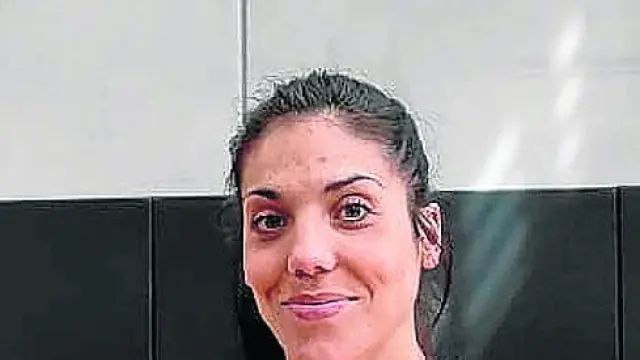 Cristina Ouviña, sonriente en las instalaciones del Valencia Basket.