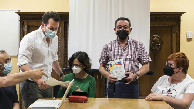 El Provincial organizó una jornada sobre el impacto de la pandemia en la salud mental, con Miguel Martínez, Javier Moreno, Elena Rebollar, Antonio R. Muñoz, María Pilar Cervera y María Luisa Fombuena.