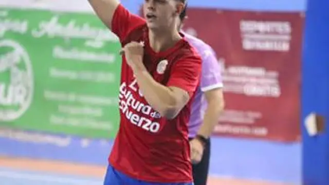 Ian Moya, tercer fichaje del Bada Huesca para la próxima campaña.