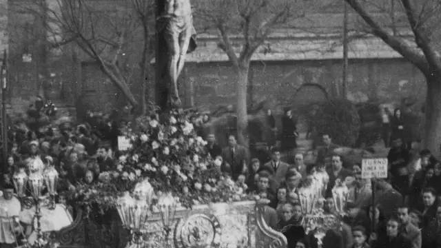 El Santo Cristo de La Seo, en la gran rogativa ‘pro pluvia’ que se celebró en Zaragoza el 28 de noviembre de 1948