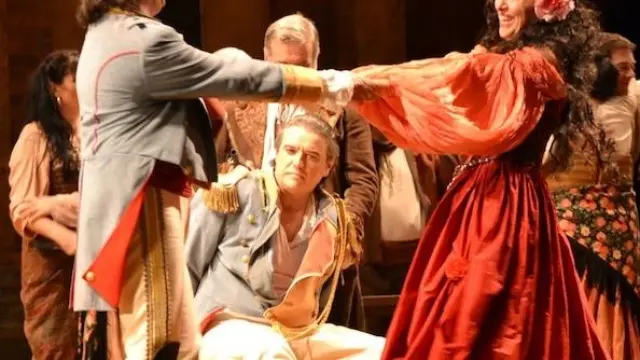 La compañía Ópera 2001 trajo a Zaragoza una versión de la 'Carmen' de Merimée.
