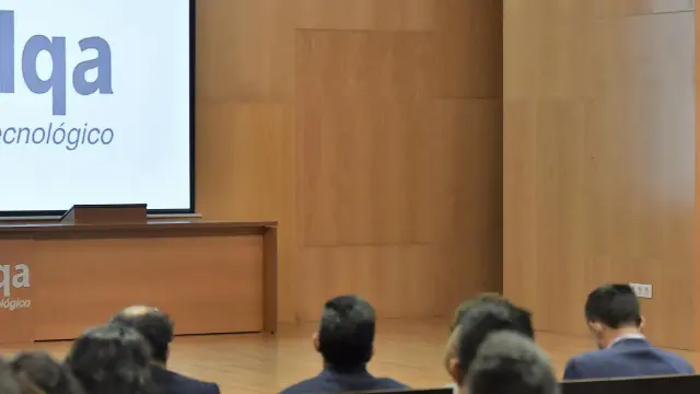 El consejero de Educación, Felipe Faci, durante su intervención ante alumnos y profesores del master en Ciberseguridad.