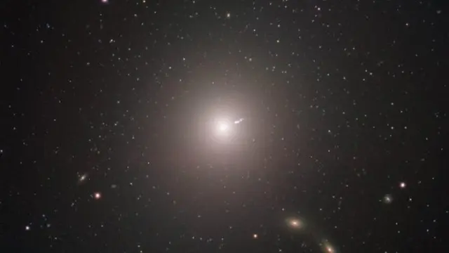 El Messier 87, el primer agujero negro del que hay imagen.