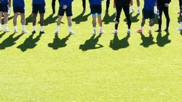 Los jugadores del Real Zaragoza en un entrenamiento.