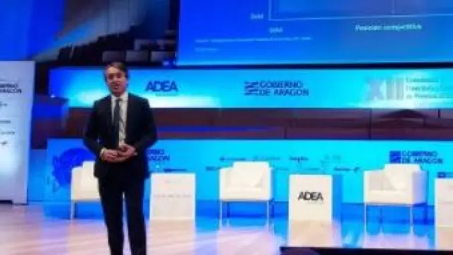 Héctor Flórez, próximo presidente de Deloitte España, durante su intervención en la convención de ADEA.