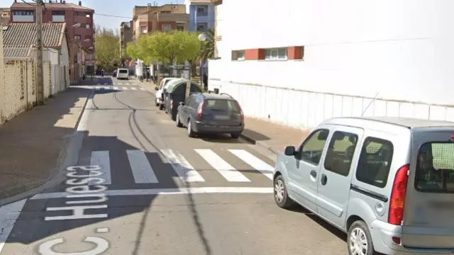 Una imagen de la calle Huesca, una de las afectadas por el corte de agua en Casetas.