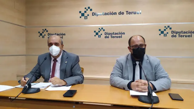 El presidente y vicepresidente de la DPT, Manuel Rando -izquierda- y Alberto Izquierdo, al presentar el presupuesto.