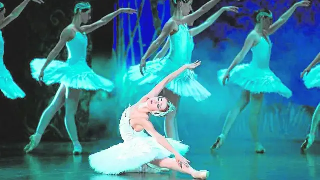 Un momento del espectáculo ‘Gran gala Tchaikovsky’, que este martes se estrena en Zaragoza.
