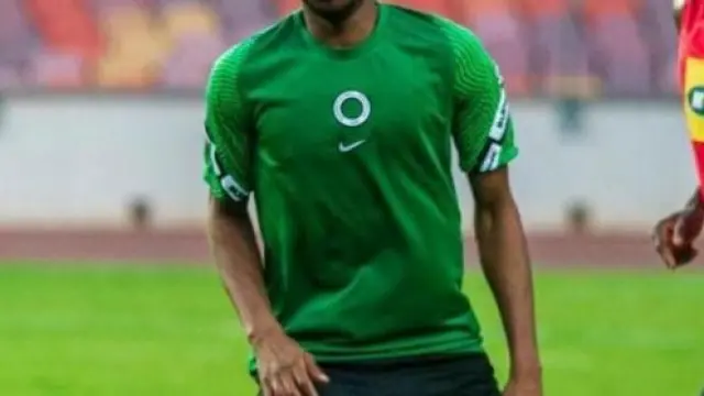 Nwakali, durante un entrenamiento con la selección nigeriana.