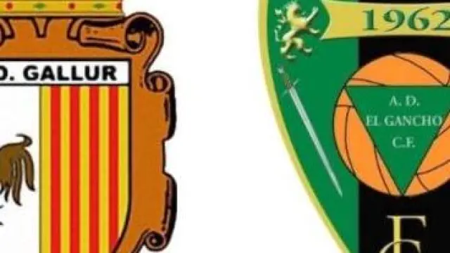 Escudos del CD Gallur y El Gancho, en el cartel anunciador del partido del pasado domingo.