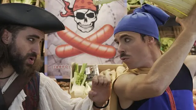 El capitán Spriki, frente a un pirata.