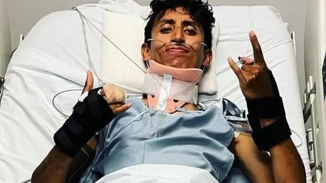 El ciclista colombiano Egan Bernal se recupera de su accidente en la Clínica Universidad de La Sabana (Colombia).