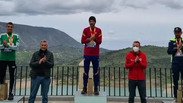 Podio masculino en el Campeonato de España de 'trail running' con el aragonés Marcos Ramos segundo.