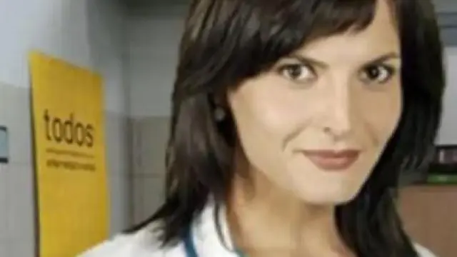La actriz Rosa Mariscal, junto al también fallecido Jordi Rebellón, en la serie 'Hospital Central'.