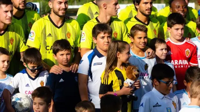Imagen de la fiesta del partido de las peñas jugado en Boltaña en julio de 2019 entre el Real Zaragoza y la Peña Ferranca de Barbastro, la última edición antes del parón por la pandemia.
