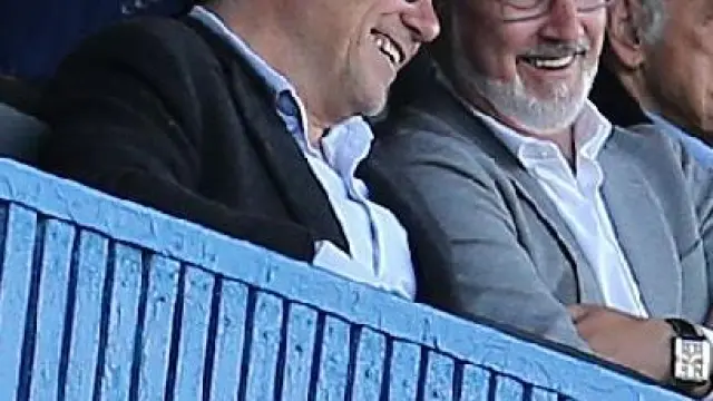 Raúl Sanllehí y Miguel Torrecilla, juntos y sonrientes en el palco de La Romareda durante el penúltimo partido de la pasada liga.