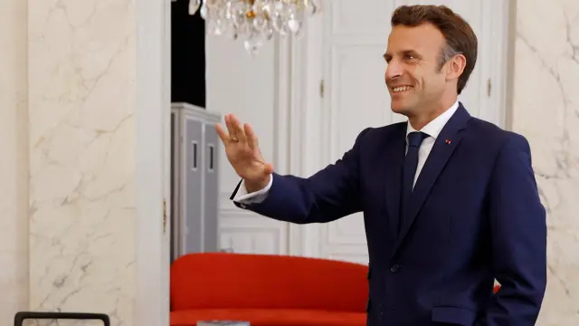 Emmanuel Macron durante su ronda de consultas este miércoles FRANCE GOVERNMENT PARTIES