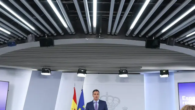 El presidente del Gobierno, durante la rueda de prensa en la que presentó las medidas contra la inflación.