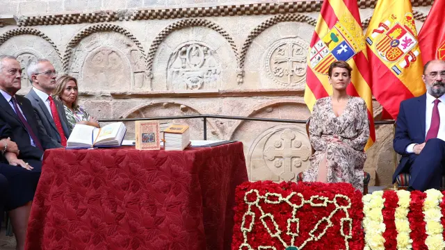 María Chivite y Javier Lambán presiden el acto de homenaje a los reyes de Aragón y Pamplona.